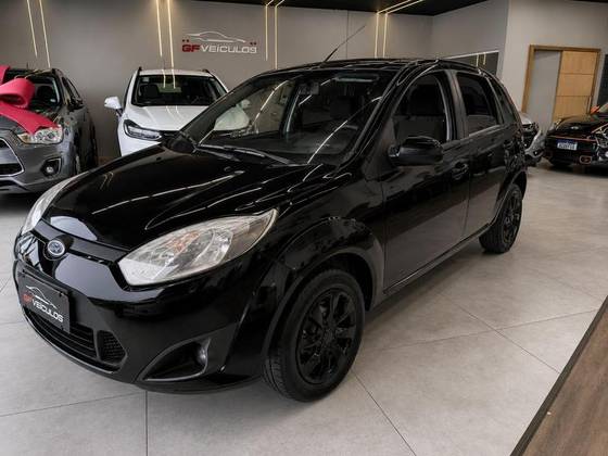 FORD FIESTA 1.0 ROCAM S 8V FLEX 4P MANUAL FORD FIESTA 1.0 ROCAM S 8V FLEX 4P MANUAL